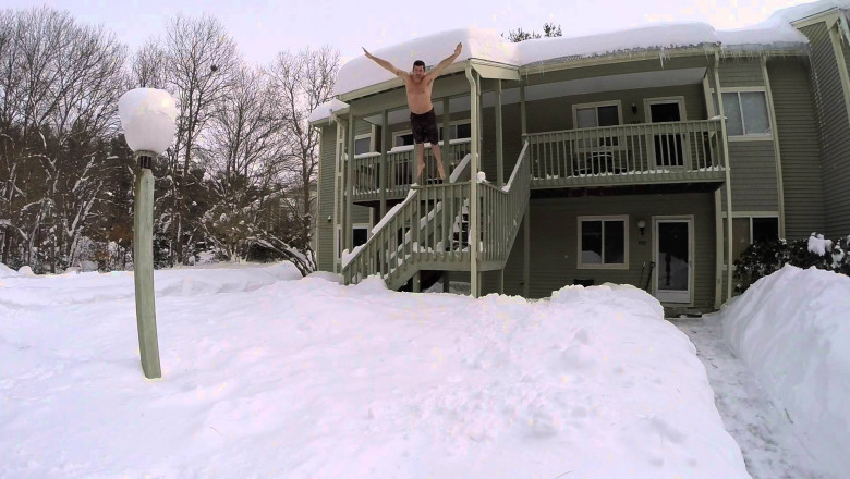 Неудачный прыжок в снег 