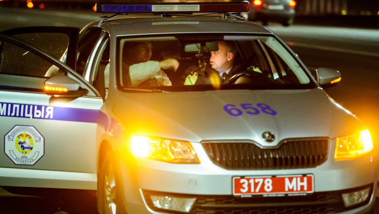 Прячемся , менты !