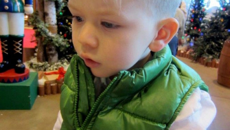 Реакция малыша на кульбит девочки 