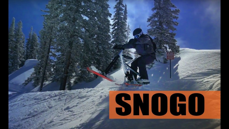 Катание на трёхлыжном велосипеде