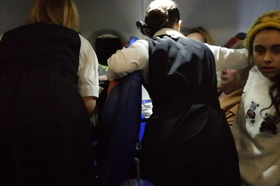 Очередной дебош в салоне самолёта 