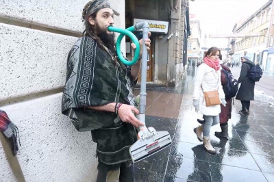 Игра на пылесосе 