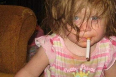 Детишки с сигаретами 