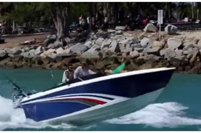 Как не стоит кататься на катере 