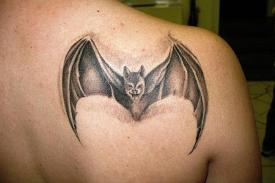 Мужчина с предубеждённым мнением 