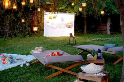 Кино на свежем воздухе