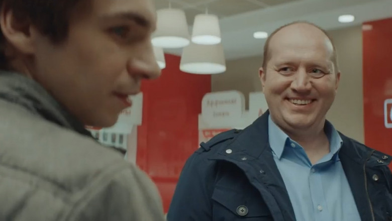 Как Сергей Бурунов "рекламирует" смартфоны