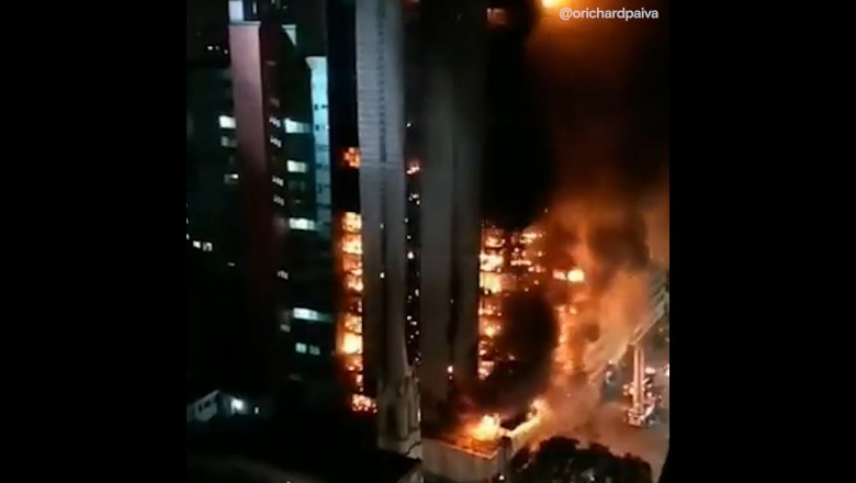 Пожар в небоскрёбе 