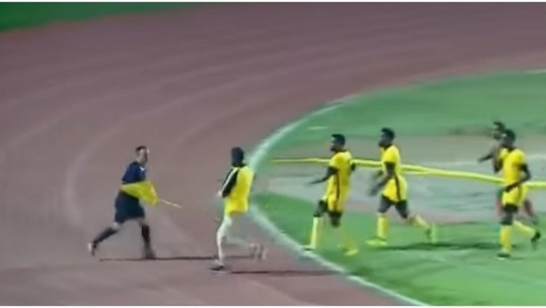 Избиение арбитра 