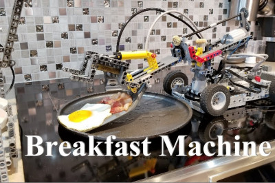 Робот из деталей Lego 