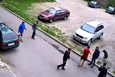 Ты чё здесь машину поставил ?