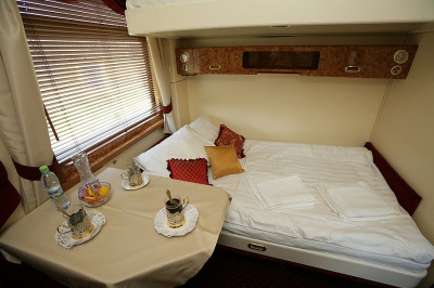 Отель на железной дороге 