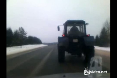 На тракторе с ветерком !