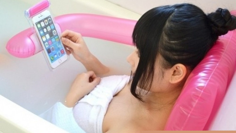 Внезапно раздался стук ...