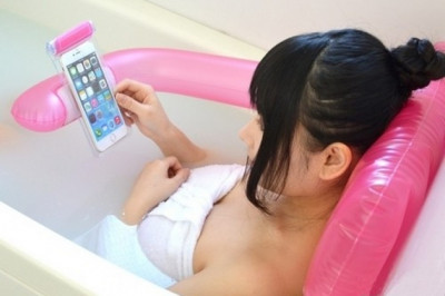 Внезапно раздался стук ...