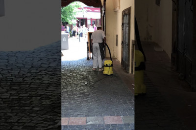 Дворник с пылесосом 