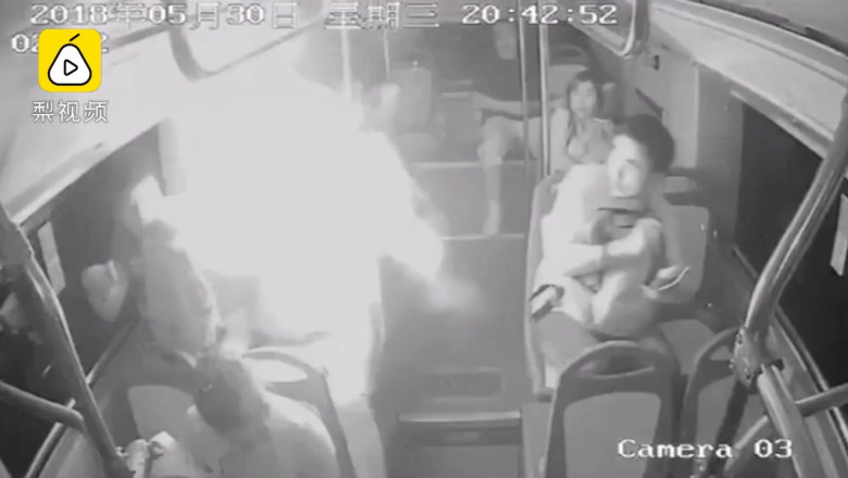 Воспламенение аккумулятора смартфона  