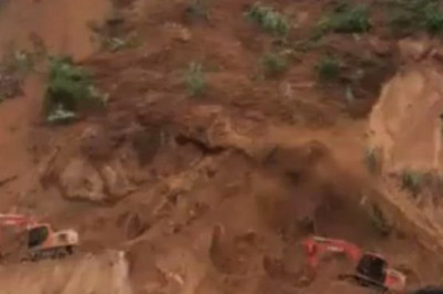 Вьетнамских экскаваторщиков спасло чудо  