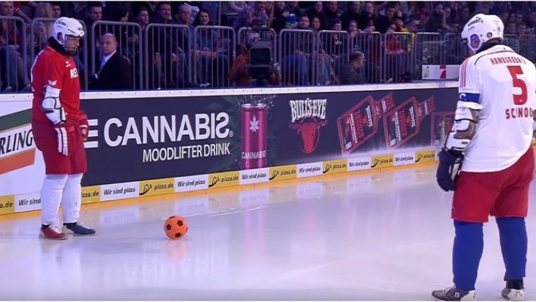 Футбол на льду 