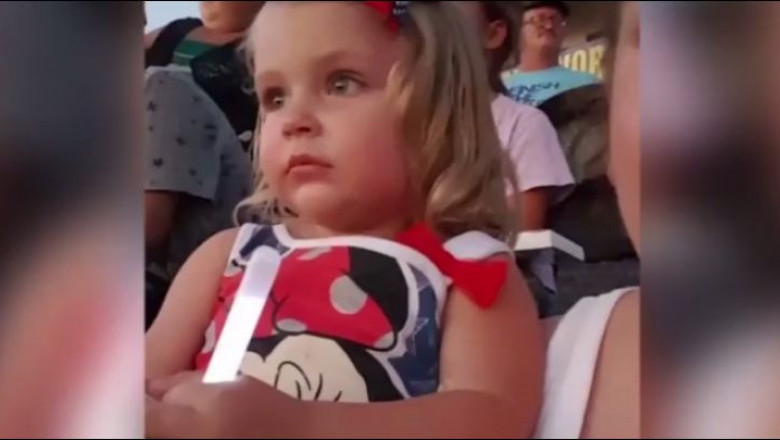 Реакция на первый в жизни салют 