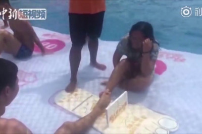 Необычное развлечение в аквапарке 