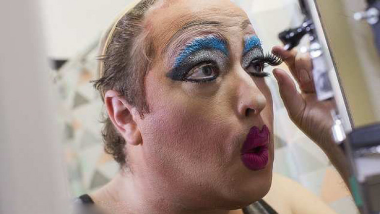 Скажи , откуда ты такой ?