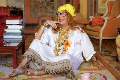 Муж отказал в средствах на косметолога 